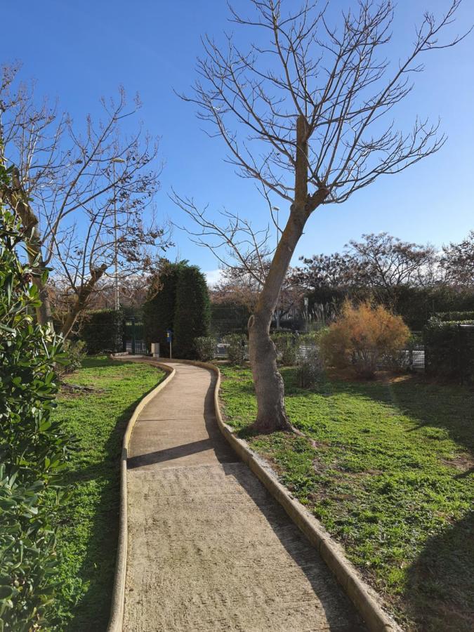 16 Le Cap D'agde Avec Parking Privé Proche Du Centre Appartement Agde